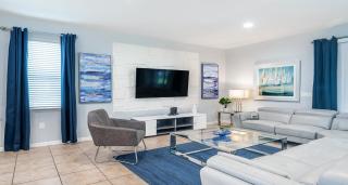 Family Fun: Pool, Spa, Games in Luxury Resort - Kissimmee - 3