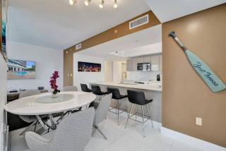 Upscale Resort 4 Bedrooms 3 bath - Hallandale Beach - 9