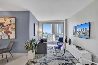 Perfect Vacation Large Condo Breathtaking Views - Hallandale Beach - 0