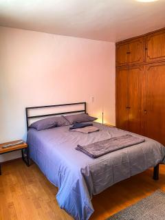 Central & Cozy Studio with Rooftop View 1 - 9