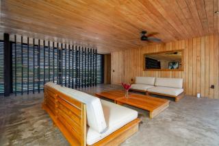 NEW Modern Ocean Front Villa on Private Island - Placencia - 2