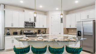 Family Oasis with Themed Rooms & Private Pool - Kissimmee - 3
