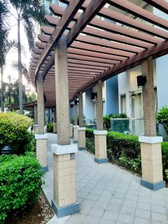 One Palm Tree Villas - Manila - 7