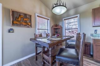 Rain Dance Retreat: Updated 2 Bedroom, 2 Bath Cabin with a Private Hot Tub and Views For Days! - Ruidoso - 3