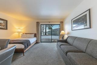 Cozy King Studio w/Lake View #145 at Donner Lake Village - Truckee - 0