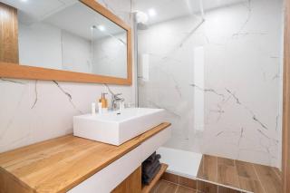 2 BR Croisette balcony & sea view Olam Properties - 4