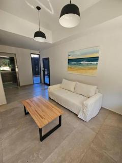 Las Marias Apart I - 1