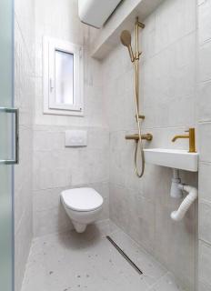 Unique Old Town Designer Studio - 9