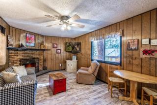 Sleepin' Inn: Quaint Upper Canyon One Bedroom With a Hot tub! - 2