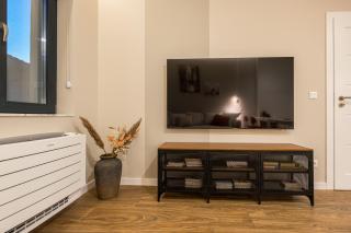 South 22 - Brand New Modern 1BD Apt in Sofia Center - Sofia - 4
