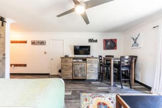 Striking King Studio w/Partial Lake View #242 at Donner Lake Village - Truckee - 3