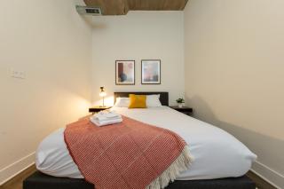 McCormick 3Br-2Ba Family unit that sleep up to 8 guests with Optional parking & Gym access - Chicago - 2