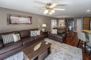 Log Bunk Bed, Playhouse, & TeePee-Willow Trace Retreat 5mi to Dollywood - Sevierville - 3