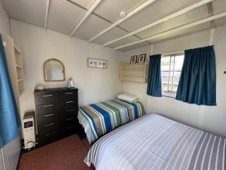Bach Camp - Cooks Beach Bach - 5