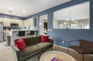 Sunny Desert Dwelling - A Ryson Property - Palm Springs - 2