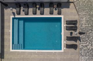 Villa Barbara & Zoran with free parking and heated swimming pool - Seget Vranjica - 5