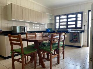 B958 - Casa de praia com 3 quartos em Bombinhas SC - Bombinhas - 3