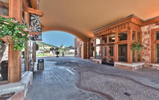 Remodeled Sundial 2BR in Canyons Village, spacious patio, outdoor pool, walk to hiking & biking B224 - Park City - 3