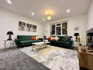 Brand new modern Cheltenham home - 0