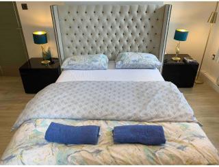 Central London property-ensuite, double and budget room - 2