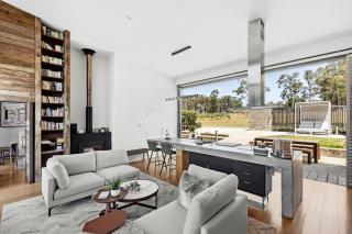 The Longhouse - Suite 3 - Pokolbin - 1