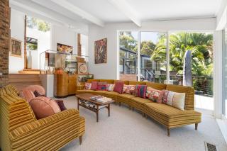 Sweet Water Serenity - Vintage Furnishings - Pool - Frankston South - 8