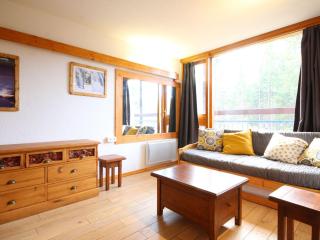 Appartement rénové au centre, balcon, Wifi inclus - FR-1-346-319 - 0