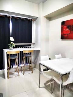 837 Wind Residences (Taal view) - Tagaytay - 2