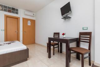 Apartments with parking space Makarska - 22017 - 6