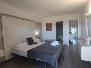 Apartamento Moderno en el Centro de Platja d'Aro - Cerca de la Playa y Parking Incluido - ES-209-54 - Castell-Platja d’Aro - 1