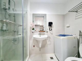 Overlooking MOA 2 beds hotel like condo Fastnet - Manila - 1