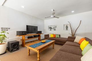 Tropical Ambience - 5 Bedrooms Private Seminyak Villa - 3