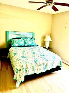 Pelican hut - Panama City - 2