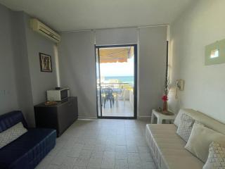 Solemar resort, Kaslik, all Fees are included Generator, electricity, wifi,etc - Al Kaslīk - 7