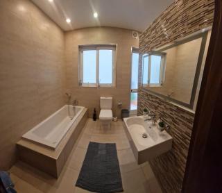 Modern 3BR Apartment in Swieqi - Is-Swieqi - 1