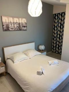Le Paris Eiffel - Appartement Cosy en plein centre - Bourgoin - 4