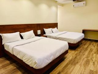 S K Legacy Hotel - Mysore - 4