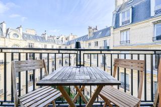 Gorgeous Paris Eiffel Tower - Champs Elysées - 6