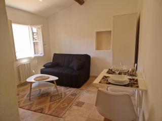 Studio rénové tout équipé Centre - 0