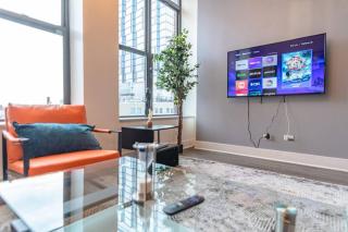 McCormick 2Br-2Ba family unit for up to 8 guests with Optional Parking & Gym access - Chicago - 3