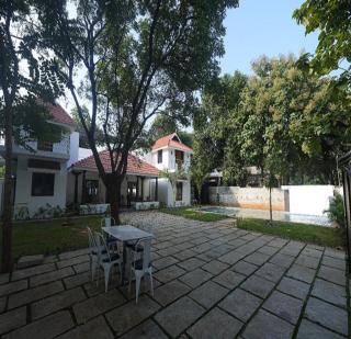 Courtyard Castle Heritage Resort - Pondicherry - 2
