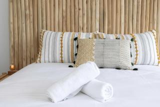 Ocean Views - Sandbar Burleigh Heads - 2