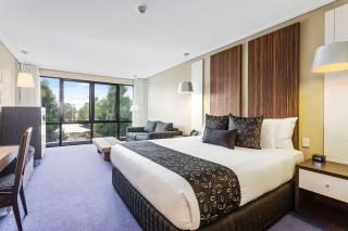 Quality Hotel Taylors Lakes - 3