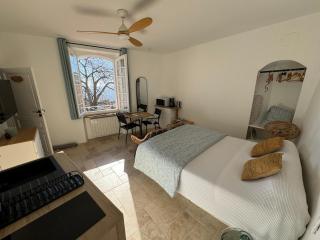 Studio Liège, vue mer au village de Bormes les Mimosas - Bormes-les-Mimosas - 0