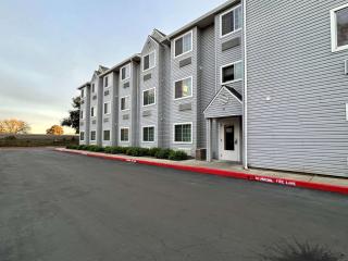 SureStay by Best Western Sacramento South Natomas - Sacramento - 0