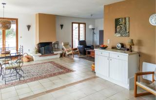 Beautiful Home In Caux With Wifi - Caux - 8