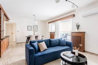 Faliro Sunlit 3BR Apartment by UPSTREET - Atene - 0