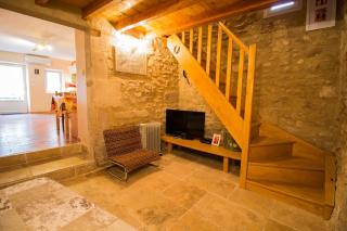 Maison tout confort, climatisée, dans le Centre Historique avec parking privé. - Saint-Rémy-de-Provence - 3