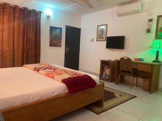 Casablanca Guest Inn - 1