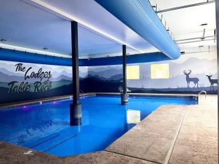 Cozy 'Rustic River Lodge' Near SDC with Pools! - Branson - 8